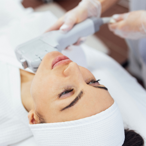 Microneedling – Akne Narben Entfernung